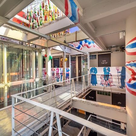 Silom Art Hostel Bangkok Exteriér fotografie