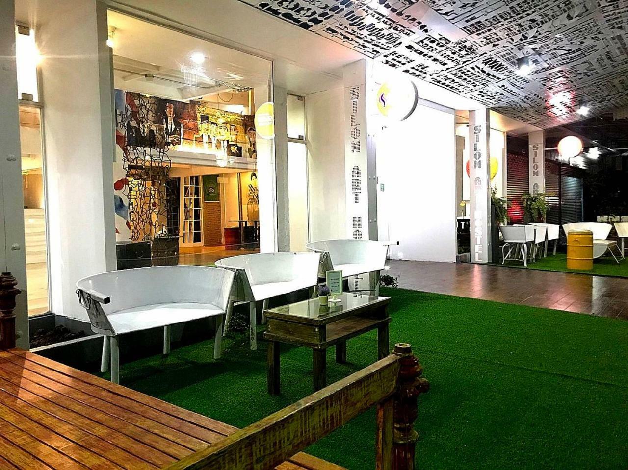 Silom Art Hostel Bangkok Exteriér fotografie